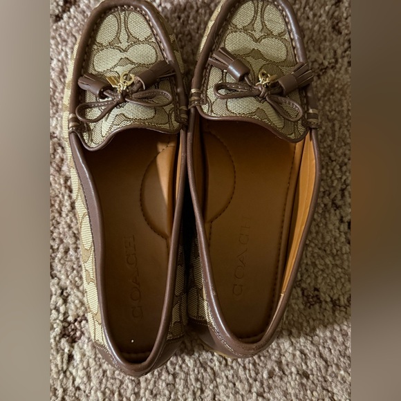 {Coach}-Size : 6-Women's Brown Loafers - Picture 6 of 8